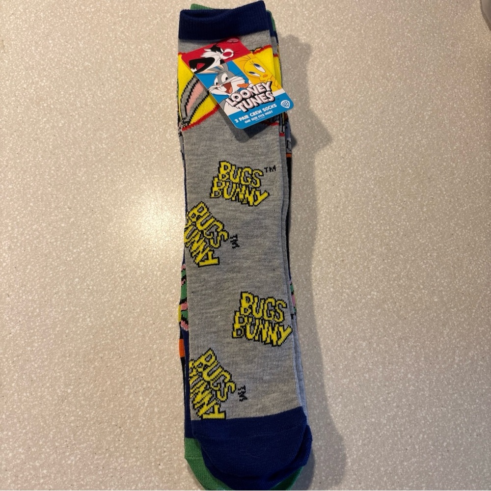 Warner Bros. Bugs Bunny Men's Socks - Gray and Blue